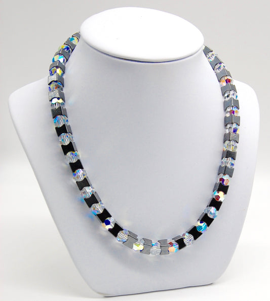 Stushlery Women's Hematite Crystal Snake Necklace